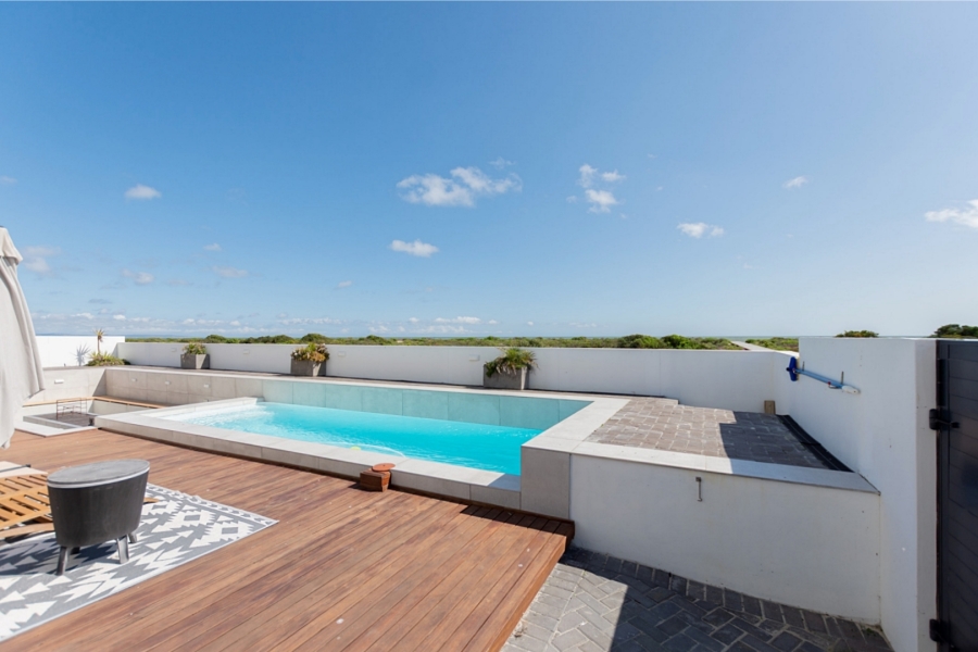 4 Bedroom Property for Sale in Dwarskersbos Western Cape
